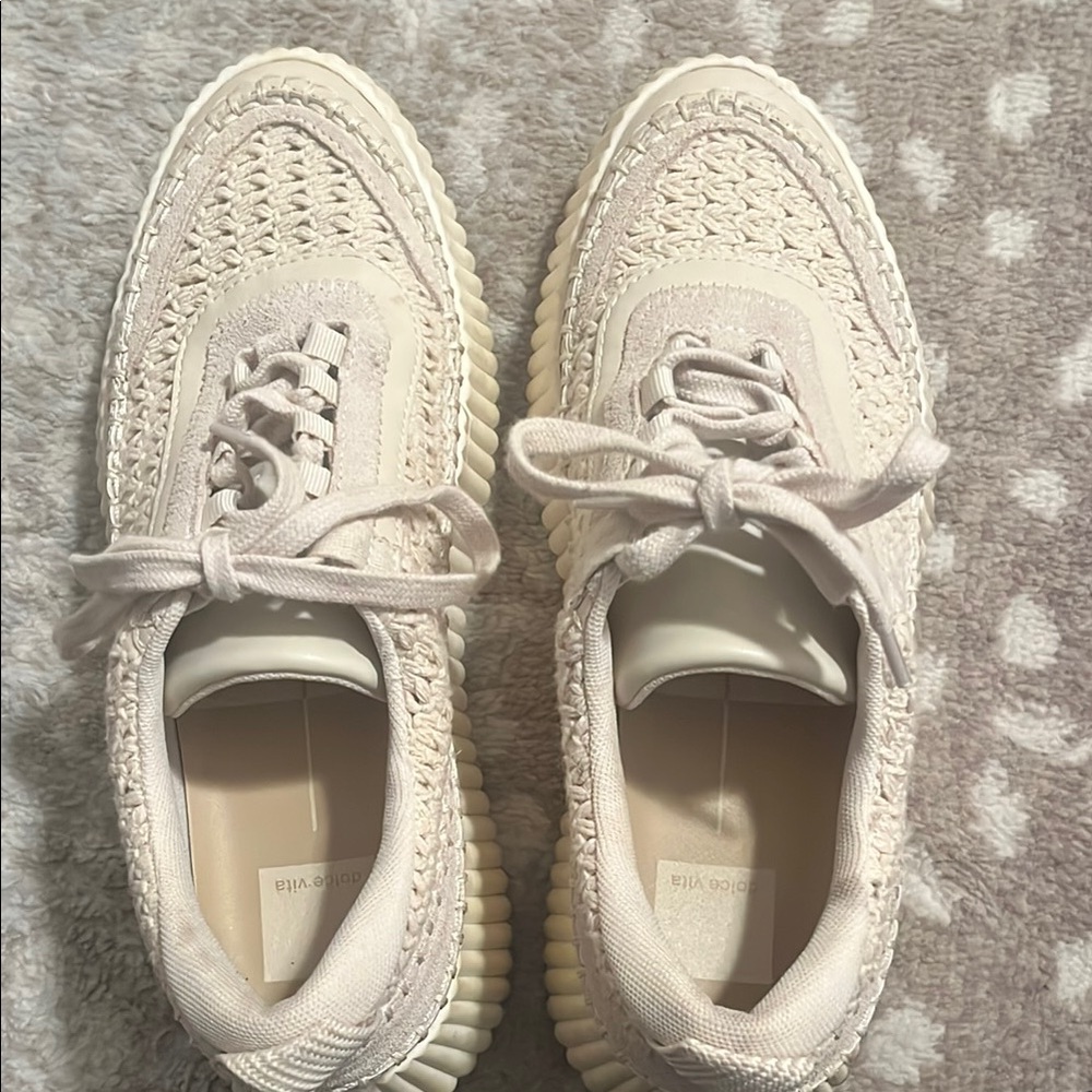 Women's Cream Sneakers
